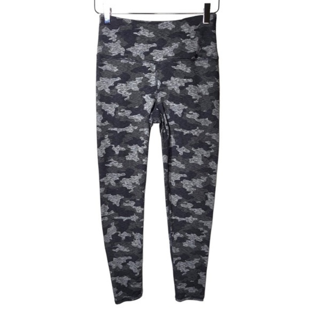 KYODAN Camouflage Shin Length High Waisted Leggings in Grey & Black